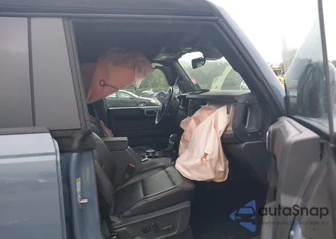 2025 Ford Bronco Outer Banks z USA, uszkodzony, nr VIN 1FMDE8BH4SLA48537